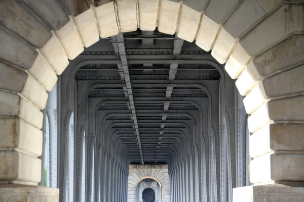 Detalhe Ponte Bir Hakeim Paris — Fotografia de Stock