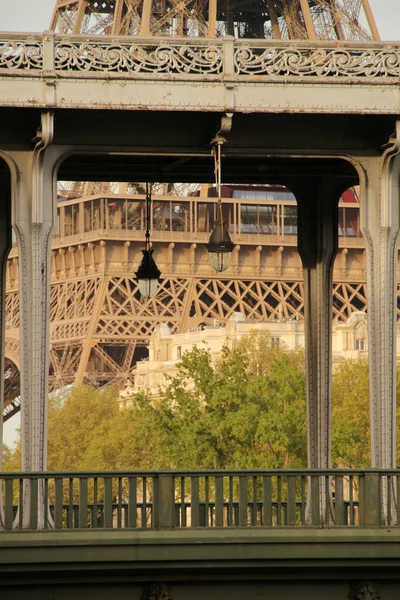 Detal Mostu Bir Hakeim Paryż — Zdjęcie stockowe