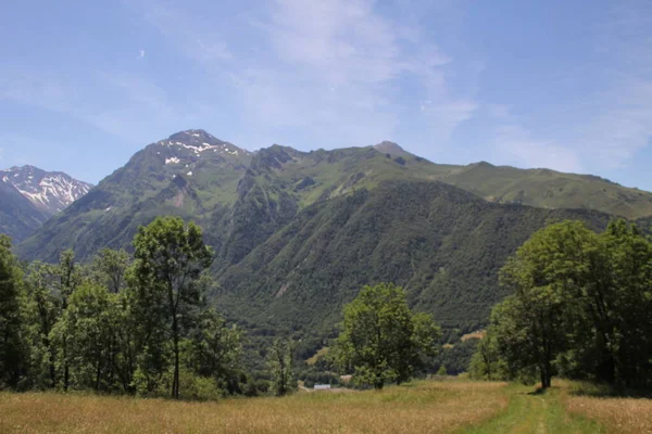 Paysage Dans Les Pyrénées Françaises — Photo