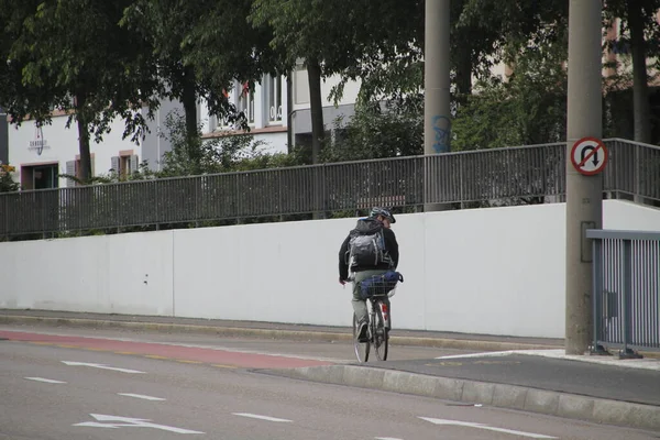 Radeln Einer Zürcher Strasse — Stockfoto