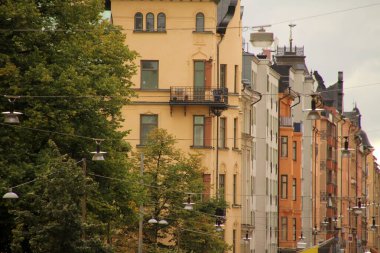 Stockholm şehir merkezindeki bir binanın cephesi.