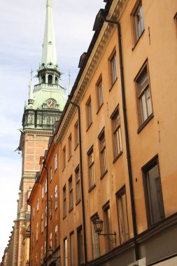 Stockholm şehir merkezindeki bir binanın cephesi.