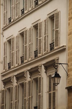 Paris 'in bir binasının cephesi
