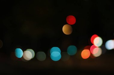 Bokeh efektli şehir ışıkları