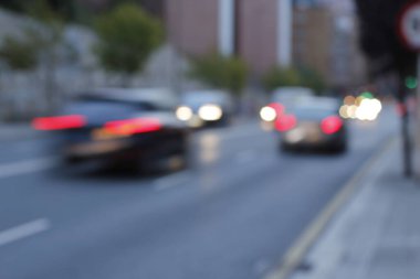 Şehir yolunda trafik vardı.