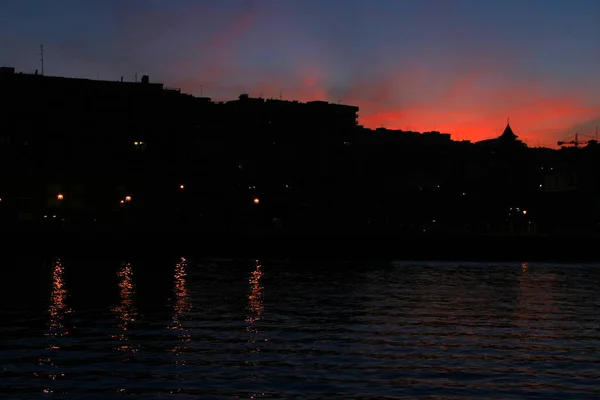 西班牙毕尔巴鄂河口的暮色 — 图库照片