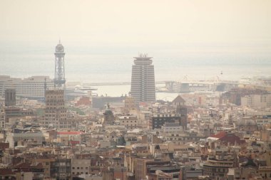 Bir tepeden Barcelona 'nın panoramik manzarası