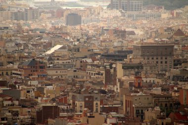 Bir tepeden Barcelona 'nın panoramik manzarası