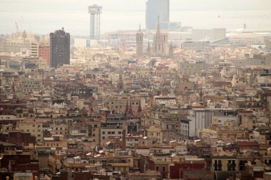 Bir tepeden Barcelona 'nın panoramik manzarası