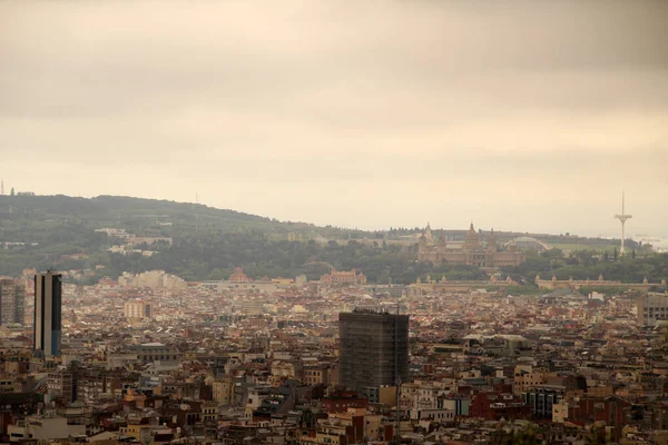언덕에서 바라본 바르셀로나의 — 스톡 사진
