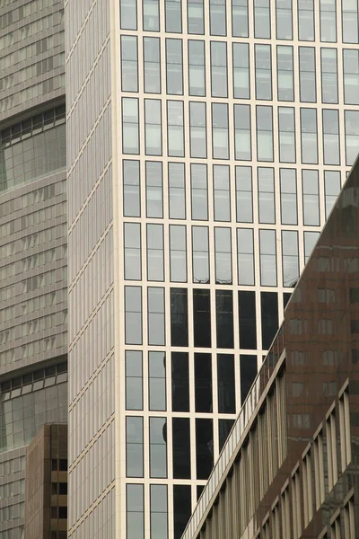 Épület Frankfurt Pénzügyi Körzetében — Stock Fotó