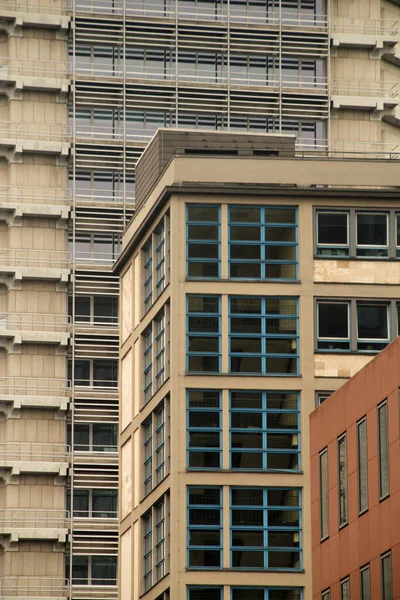 Edificio Distrito Financiero Frankfurt — Foto de Stock