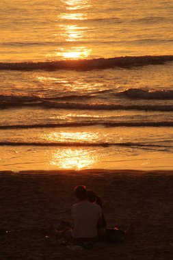 San Sebastian Körfezi Alacakaranlıkta