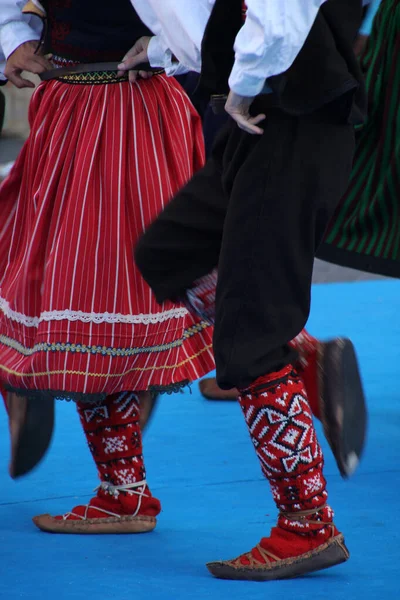 Festivalde Geleneksel Balkanik Dans — Stok fotoğraf