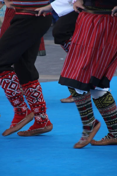 Festivalde Geleneksel Balkanik Dans — Stok fotoğraf