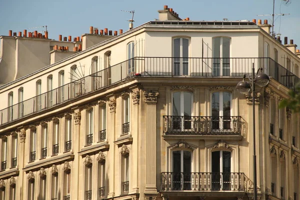 Κλασικό Κτίριο Του Παρισιού — Φωτογραφία Αρχείου