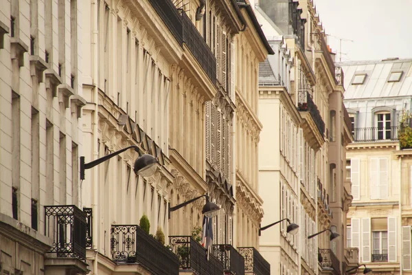 Klassiek Gebouw Van Parijs — Stockfoto