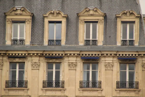 Edifício Clássico Paris — Fotografia de Stock