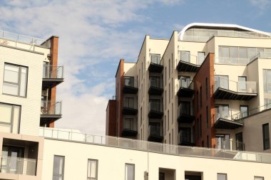 Londra şehir merkezinde bir bina.