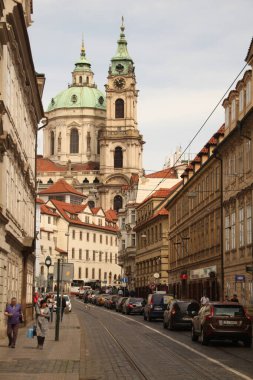 Prag 'ın eski bir kasabasında.