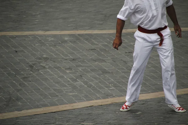 Halk Festivalinde Bask Dansı Sergisi — Stok fotoğraf