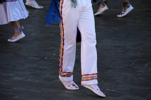 Halk Festivalinde Bask Dansı Sergisi — Stok fotoğraf