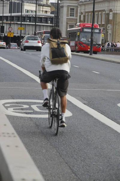 Fahrradfahren Einer Städtischen Umgebung — Stockfoto