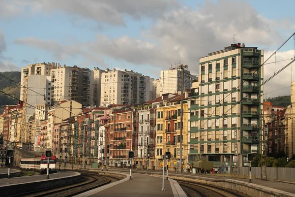 İspanya 'nın Bilbao şehrinde şehir manzarası