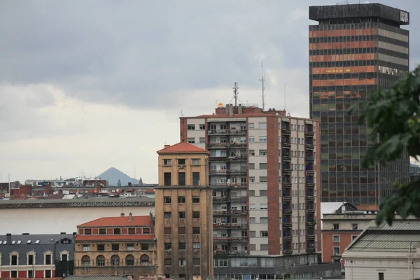 Byggnad Ett Område Bilbao — Stockfoto
