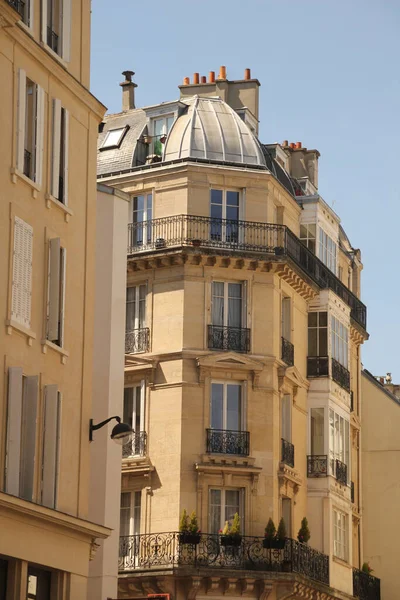 Klasyczna Architektura Centrum Paryża — Zdjęcie stockowe