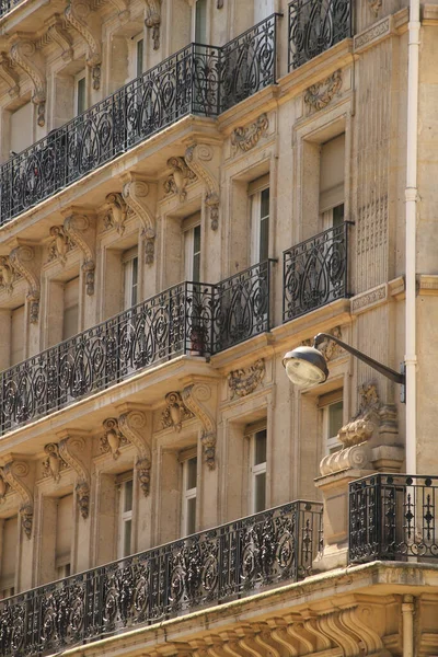 Κλασική Αρχιτεκτονική Στο Κέντρο Του Παρισιού — Φωτογραφία Αρχείου