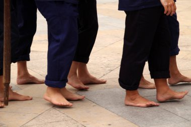 Sokak halk festivalinde Bask dansı