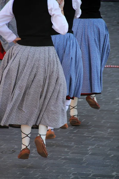 Baskisk Folkdansutställning Gatufestival — Stockfoto