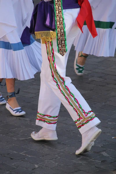 Baskisk Folkdansutställning Gatufestival — Stockfoto