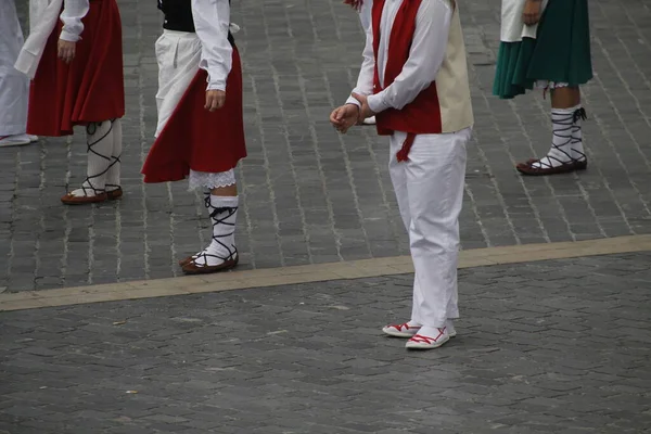 Bir Sokak Festivalinde Bask Halk Dansı Sergisi — Stok fotoğraf