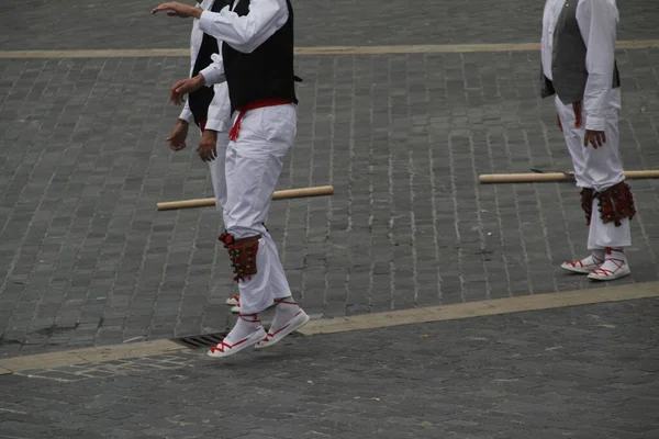 Dança Basca Num Festival Folclórico Rua — Fotografia de Stock