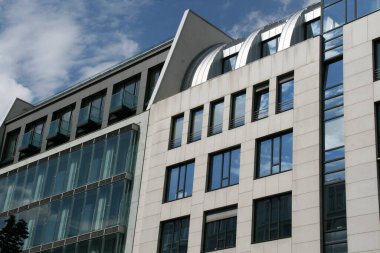 Berlin şehir merkezinde bina.