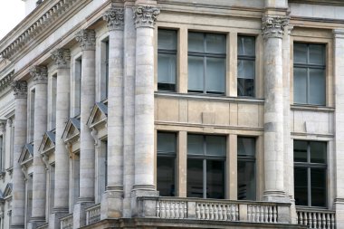 Berlin şehir merkezinde bina.