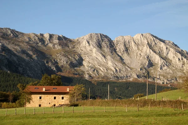 Typisch Baskisch Huis Het Platteland — Stockfoto