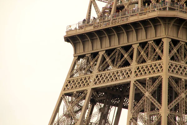 Λεπτομέρεια Του Πύργου Του Άιφελ Στο Παρίσι — Φωτογραφία Αρχείου