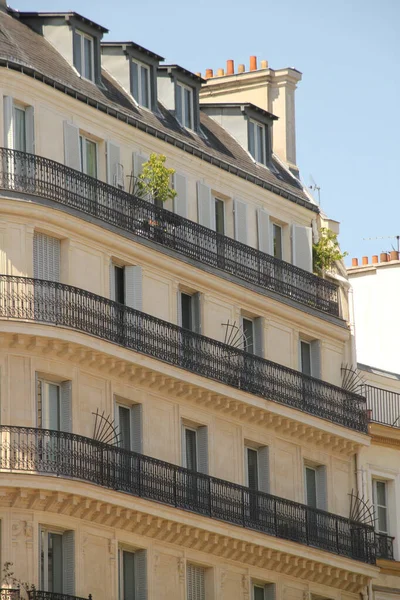 Building Downtown Paris — Stock Photo, Image