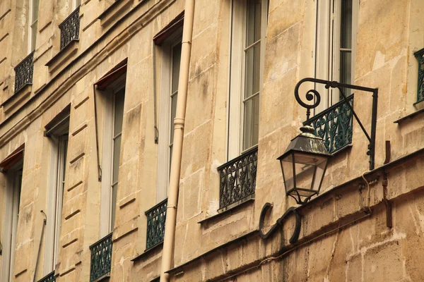 Fachada Bloque Apartamentos Clásicos París —  Fotos de Stock