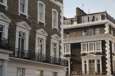 Londra şehir merkezinde bir bina.