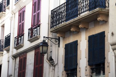 Espelette 'deki tipik Bask evi.