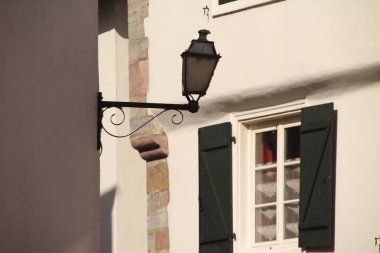 Espelette 'deki tipik Bask evi.