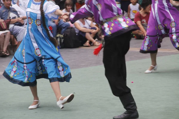 Bir Sokak Festivalinde Rus Halk Dansları Sergisi — Stok fotoğraf