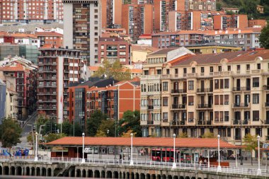 Bilbao mahallesinde bir bina.