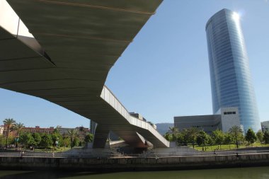 Bilbao mahallesinde bir bina.