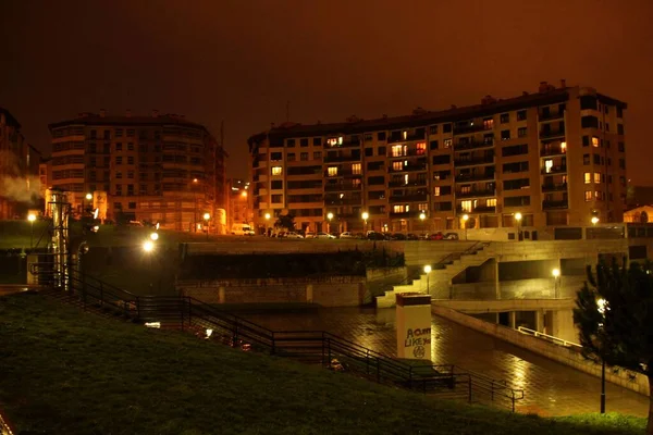 ビルバオの近くに建物 — ストック写真