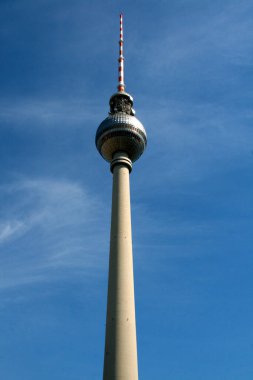 Alexanderplatz 'daki Berlin TV Kulesi
